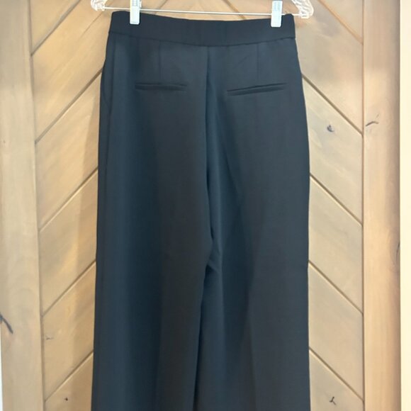 NWOT Aritzia Limitless Pant Black - Size 6 Short - Picture 5 of 5